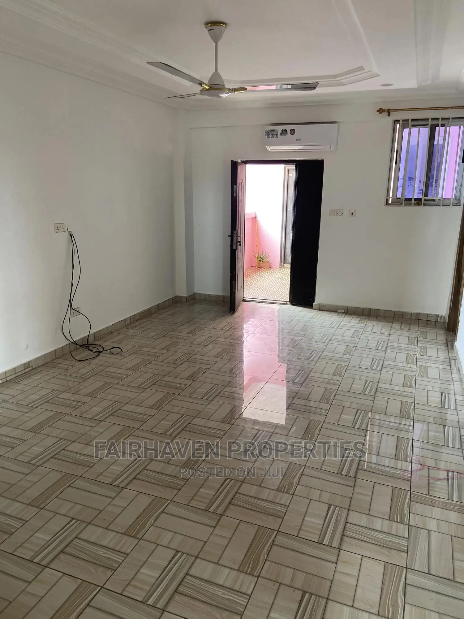 2bdrm Apartment in Tseaddo / Trade Fair, Accra Metropolitan for rent in Accra Metropolitan