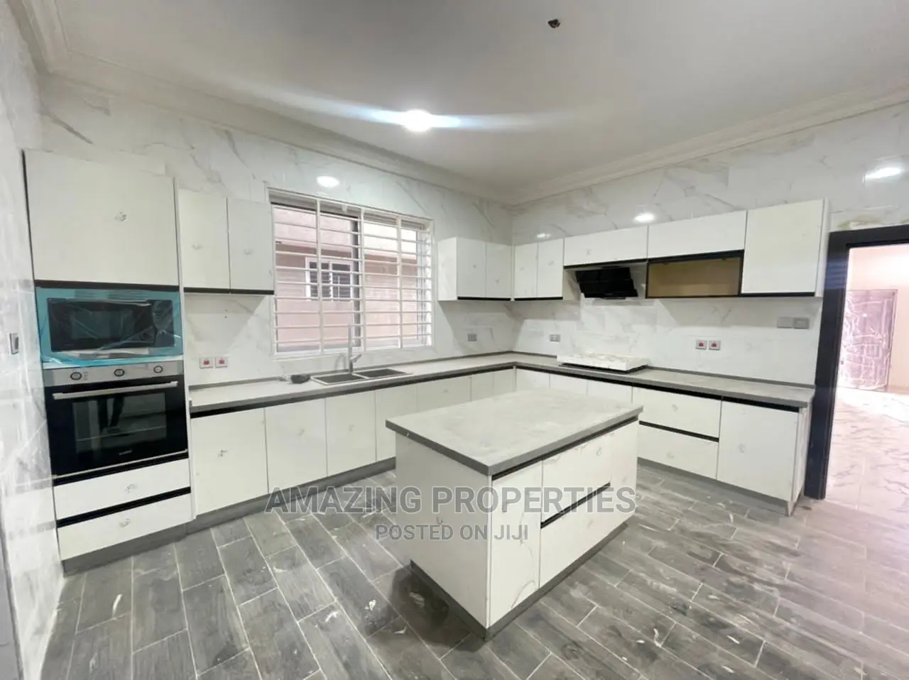4bdrm House in Spintex for Sale in Spintex