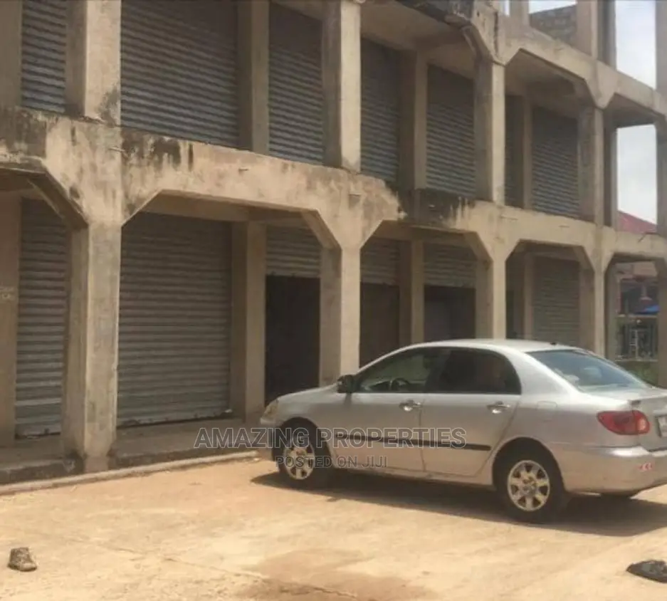 22 Shops for Sale at West Hills Mall Area in West Hills Mall Area