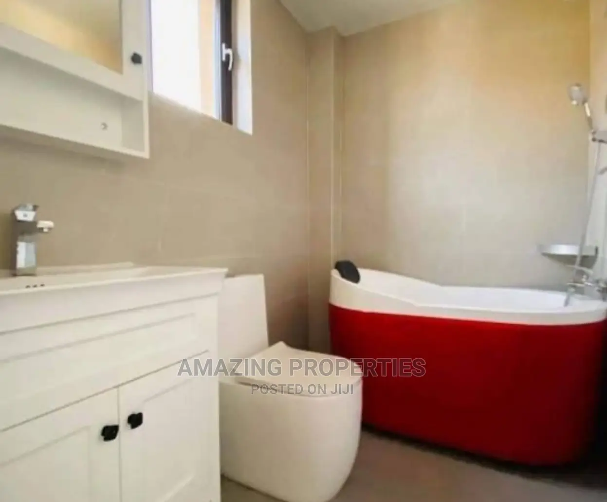 4bdrm House in Adjiriganor for Sale in Adjiriganor