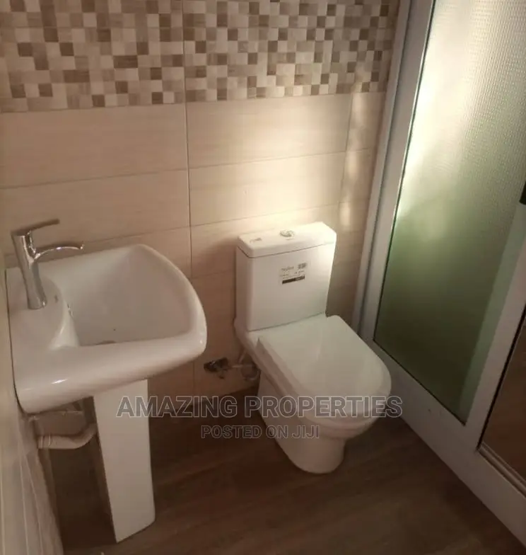 6bdrm House in Tema Metropolitan for Rent in Tema Metropolitan