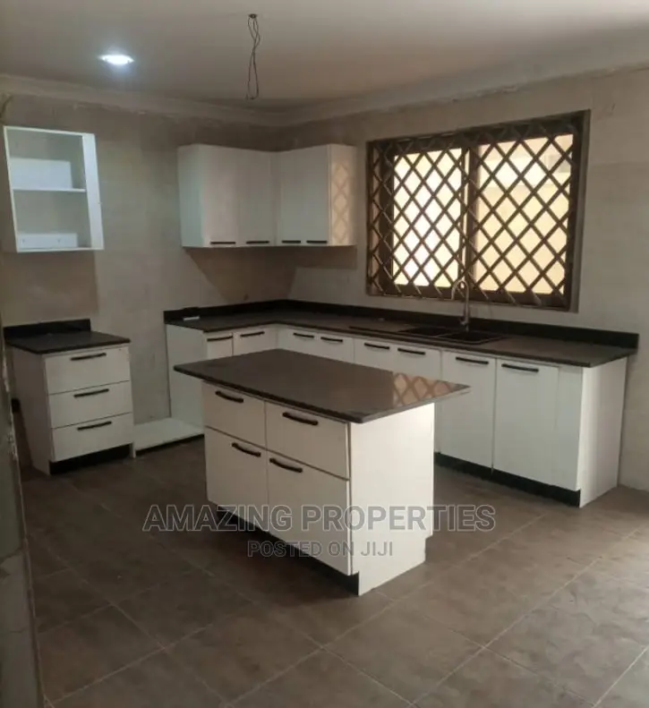 6bdrm House in Tema Metropolitan for Rent in Tema Metropolitan