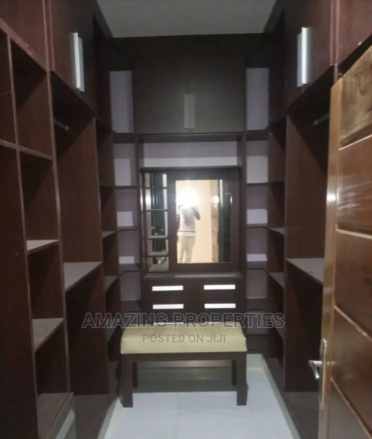 6bdrm House in Tema Metropolitan for Rent in Tema Metropolitan