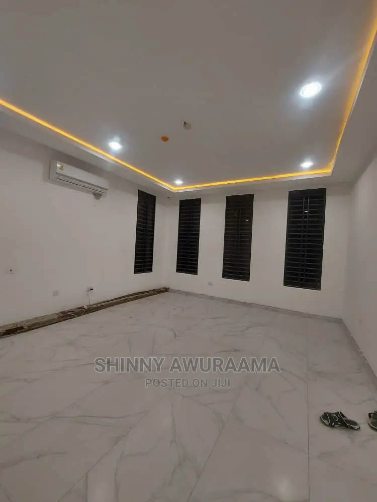 4bdrm House in Ashaley Botwe, School Junction for sale in School Junction
