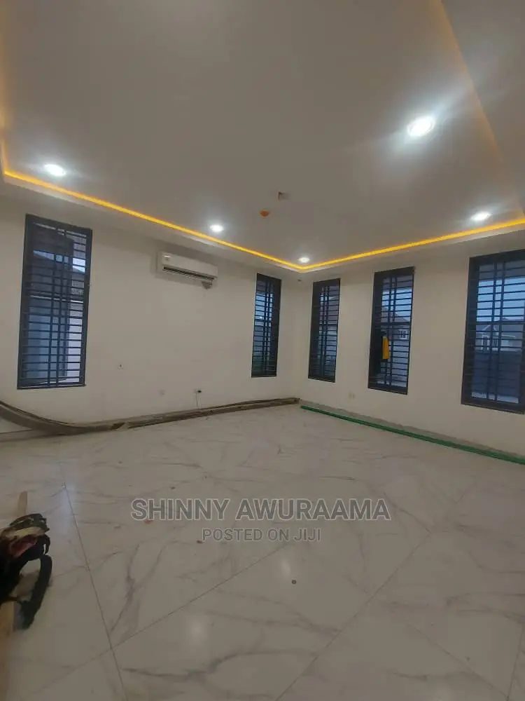 4bdrm House in Ashaley Botwe, School Junction for sale in School Junction