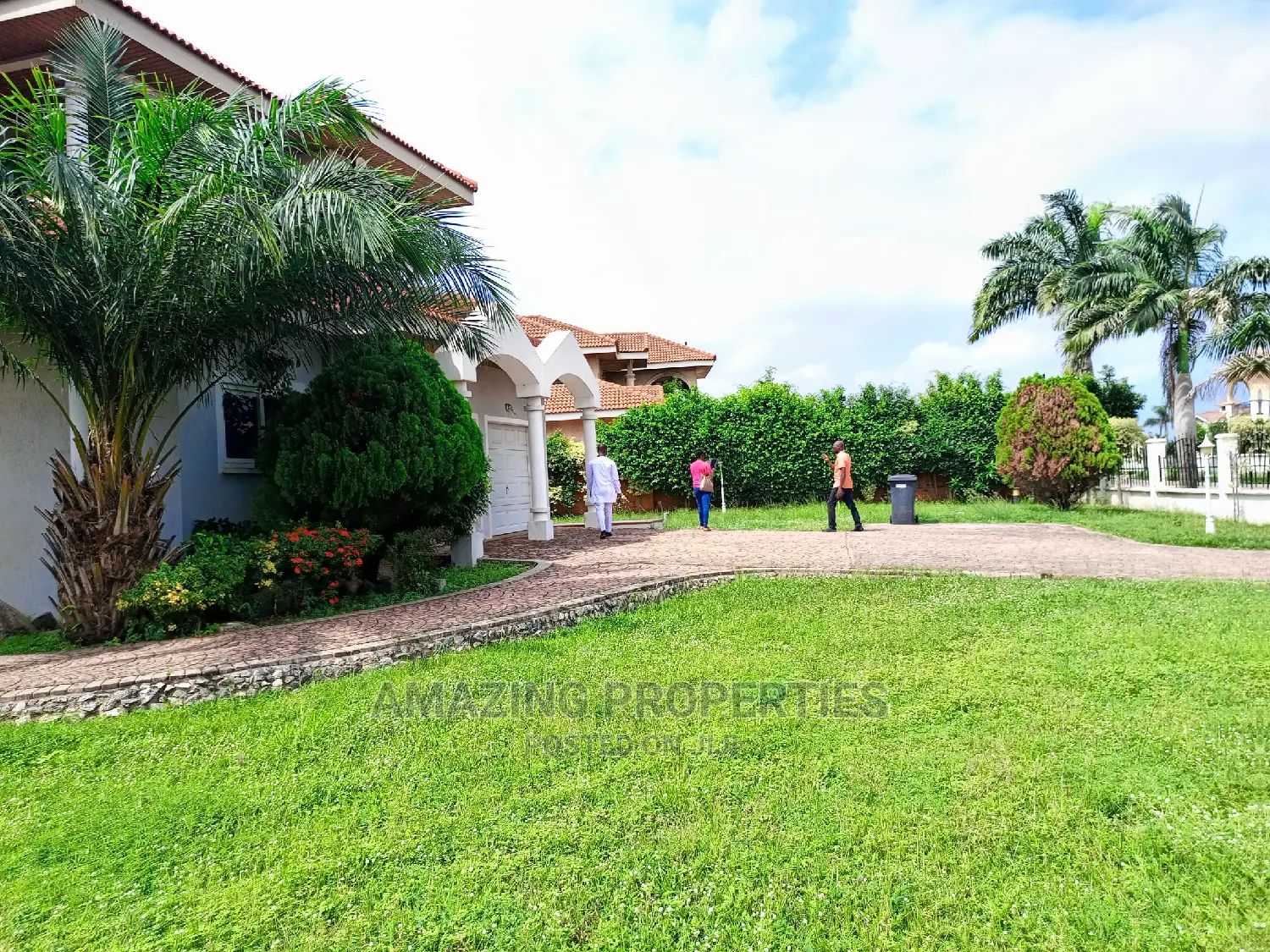 5bdrm House in Amazing Properties, East Legon for sale in East Legon