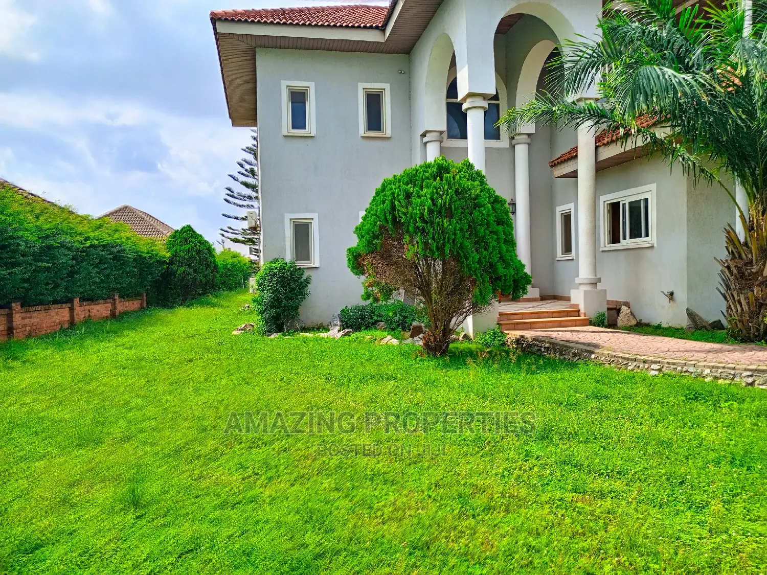 5bdrm House in Amazing Properties, East Legon for sale in East Legon