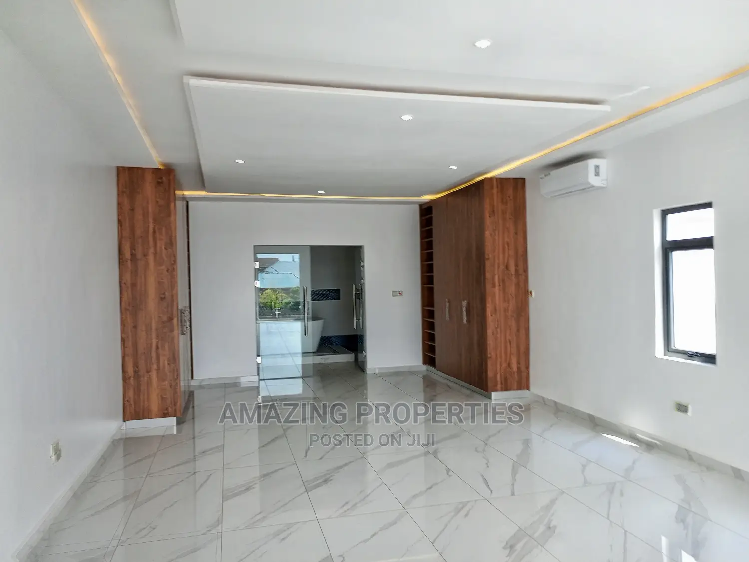 4bdrm House in East Legon, Spintex for Sale in Spintex