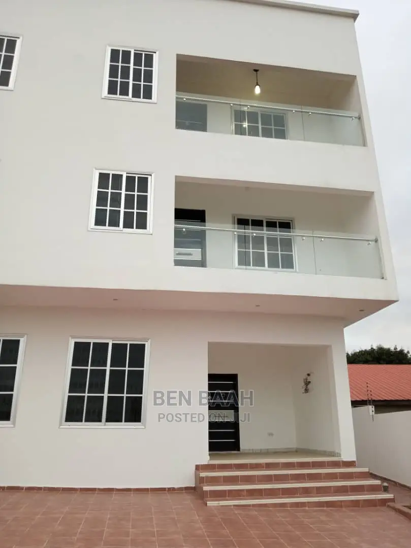 4bdrm Duplex in Ben Properties, Dome for rent in Dome