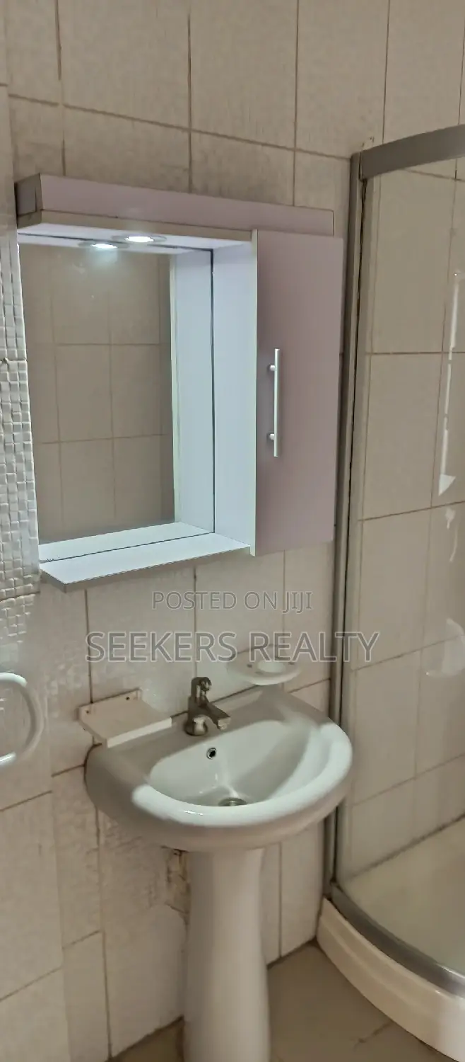 Furnished 2bdrm Apartment in Seekers Realty, Estates for Rent in Estates