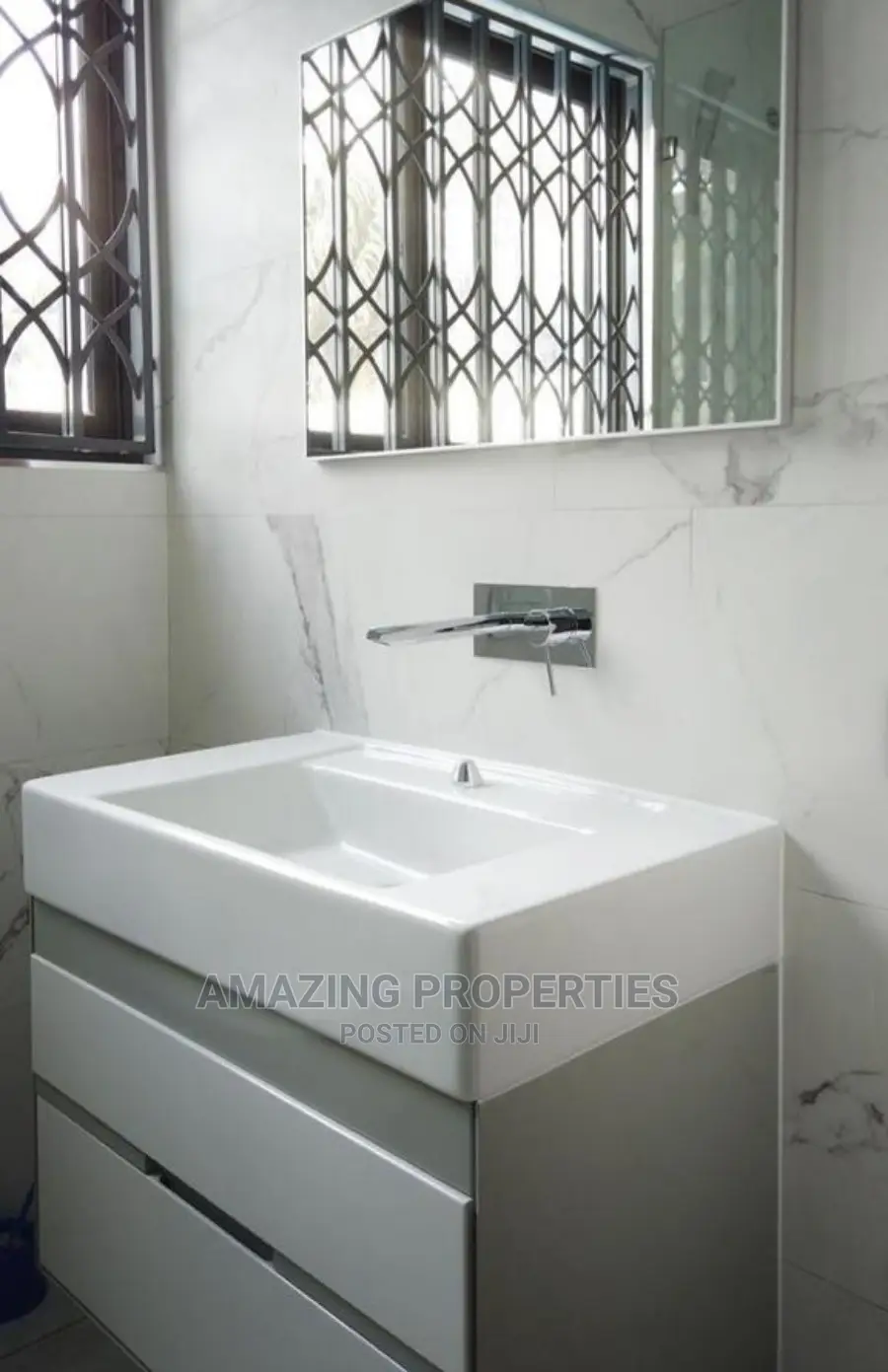 5bdrm House in East Legon for Rent in East Legon