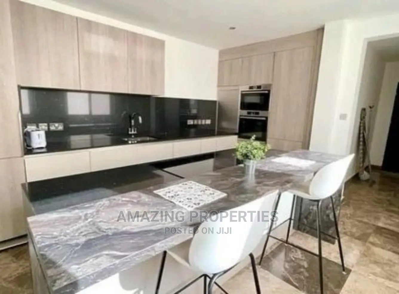 Furnished 4bdrm House in Cantonments for rent in Cantonments