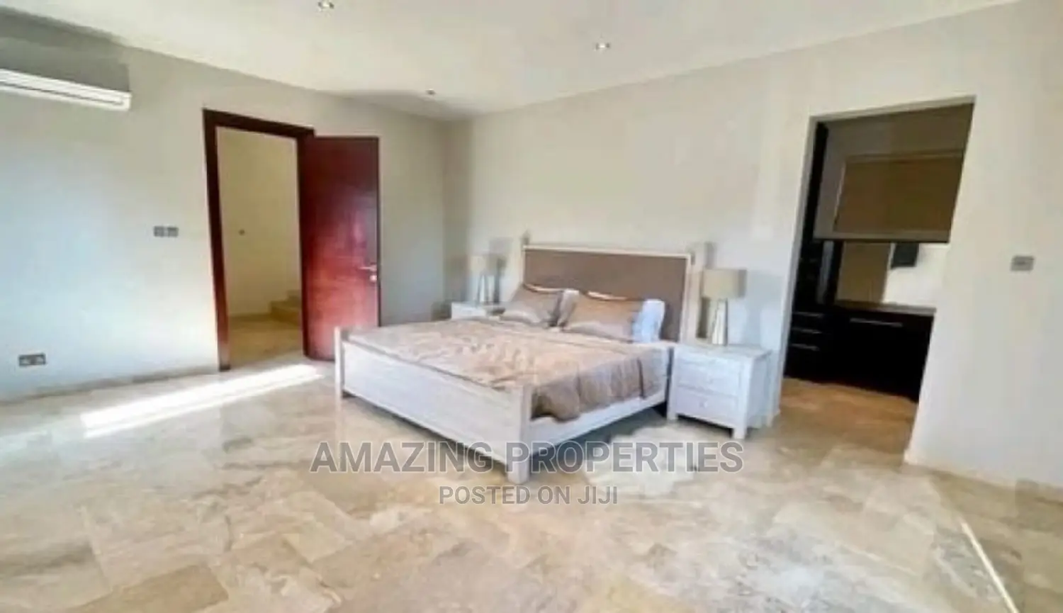 Furnished 4bdrm House in Cantonments for rent in Cantonments