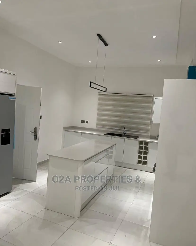 Furnished 4bdrm House in School Junction for Sale in School Junction