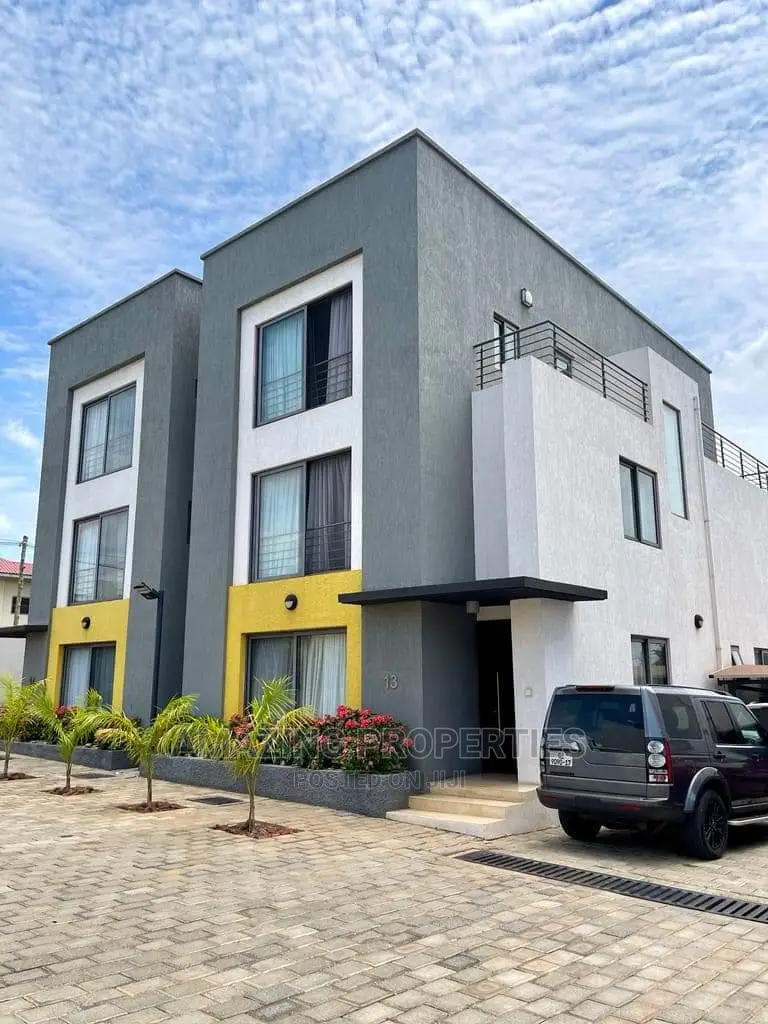 Furnished 4bdrm Duplex in Cantonments for Rent in Cantonments