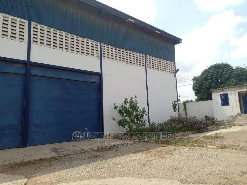 600sqm Warehouse for Rent at Achimota in Achimota