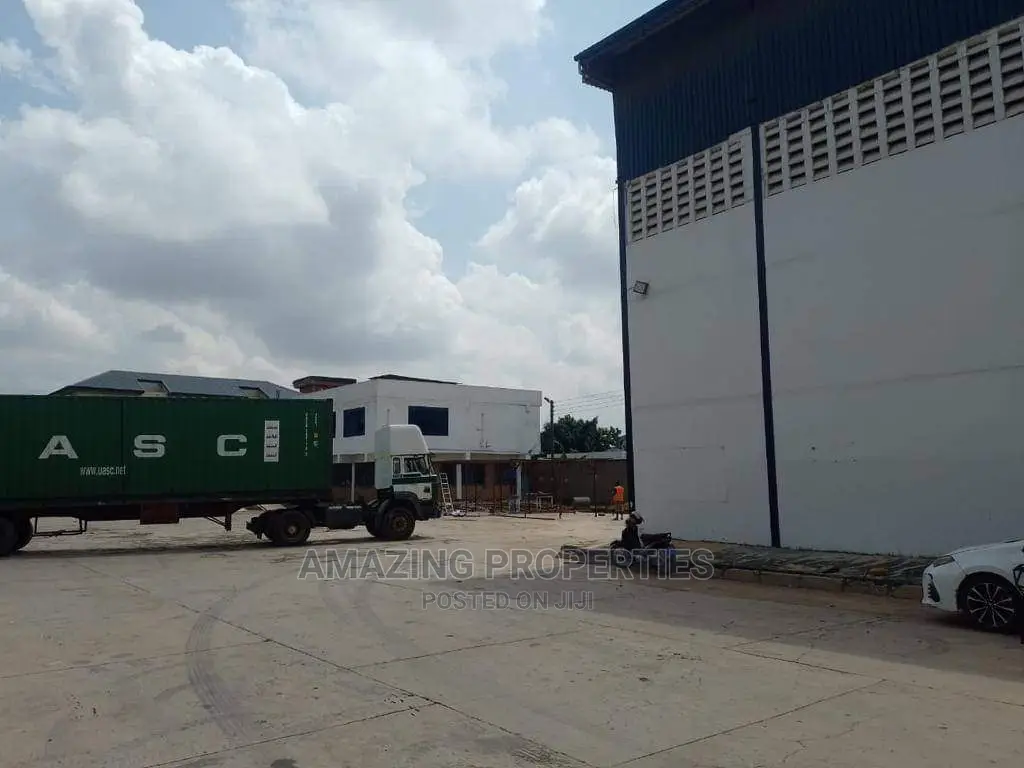 600sqm Warehouse for Rent at Achimota in Achimota