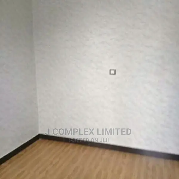 Mini Flat in Trade Fair for rent in Trade Fair
