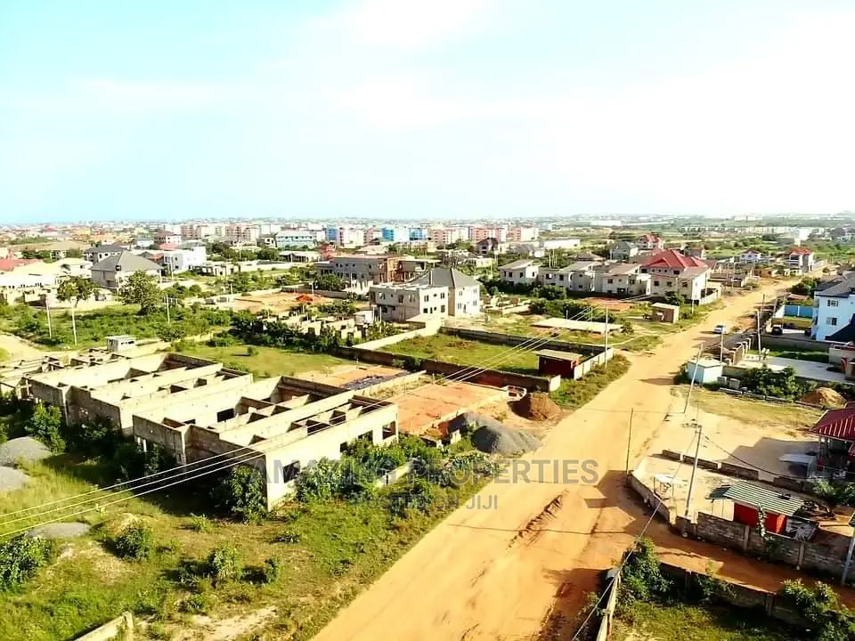 For Sale 6 and Half Plot Tittle and Registered Commenity 25, in Tema Metropolitan