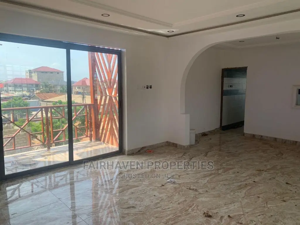 3bdrm Apartment in Tseaddo, Labadi for rent in Labadi