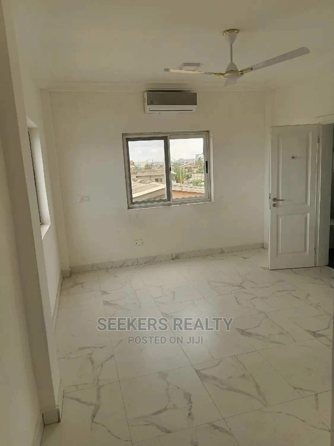 2bdrm Apartment in Seekers Realty, Estates for rent in Estates