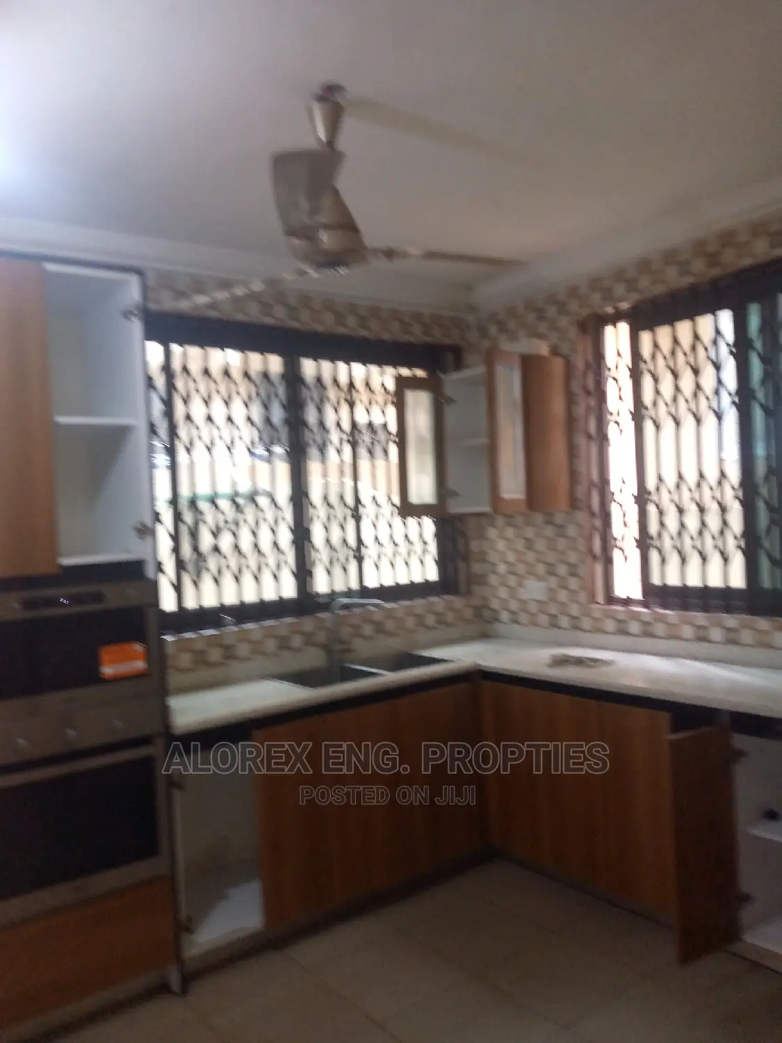 3bdrm House in Self Compound, Oyarifa for rent in Oyarifa