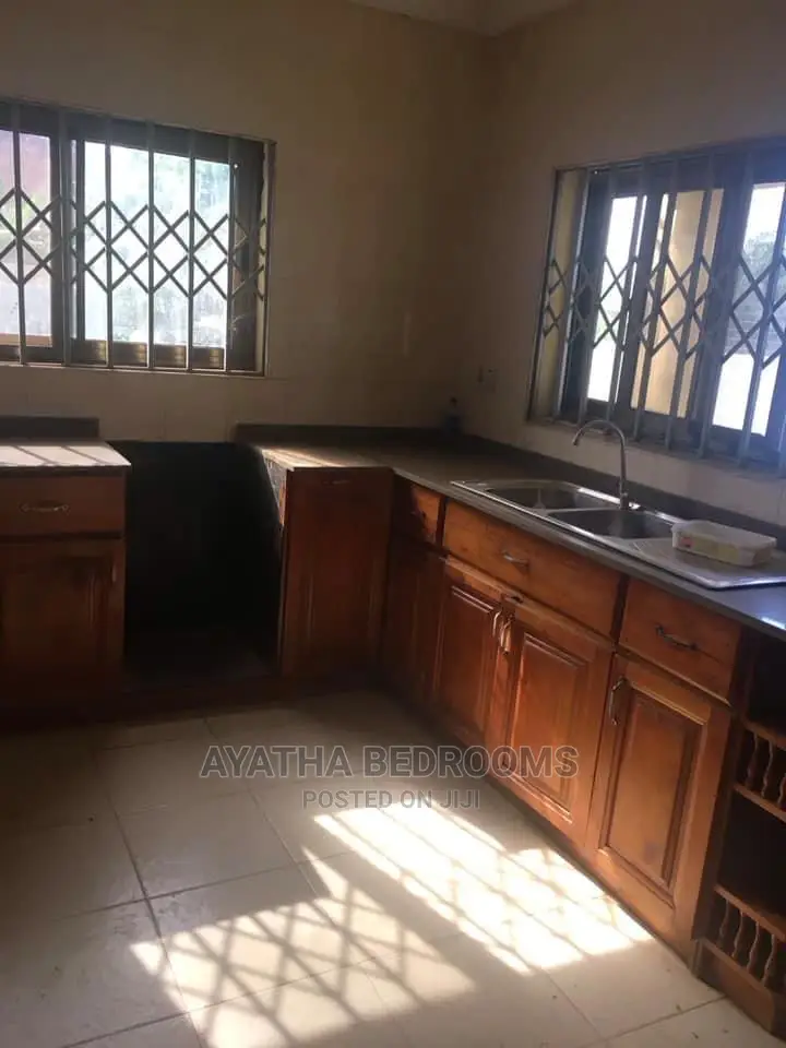 4bdrm House in Ayathar Bedroom, Oyarifa for Sale in Oyarifa