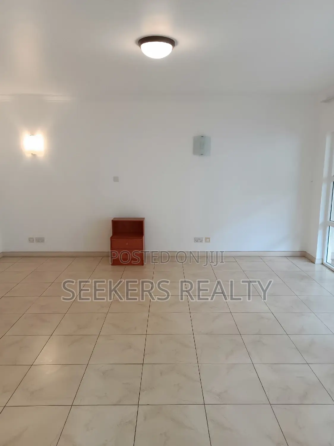 4bdrm Townhouse / Terrace in Seekers Realty, Cantonments for Rent in Cantonments