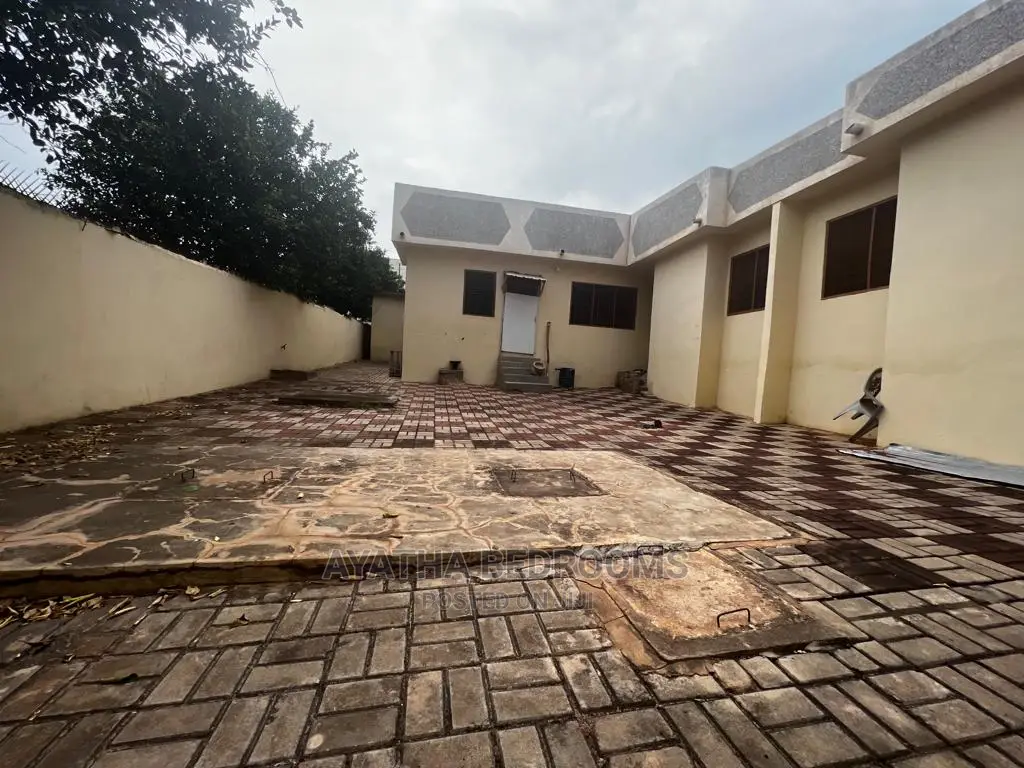 6bdrm House in Ayathar Bedroom, Zero for Sale in Zero