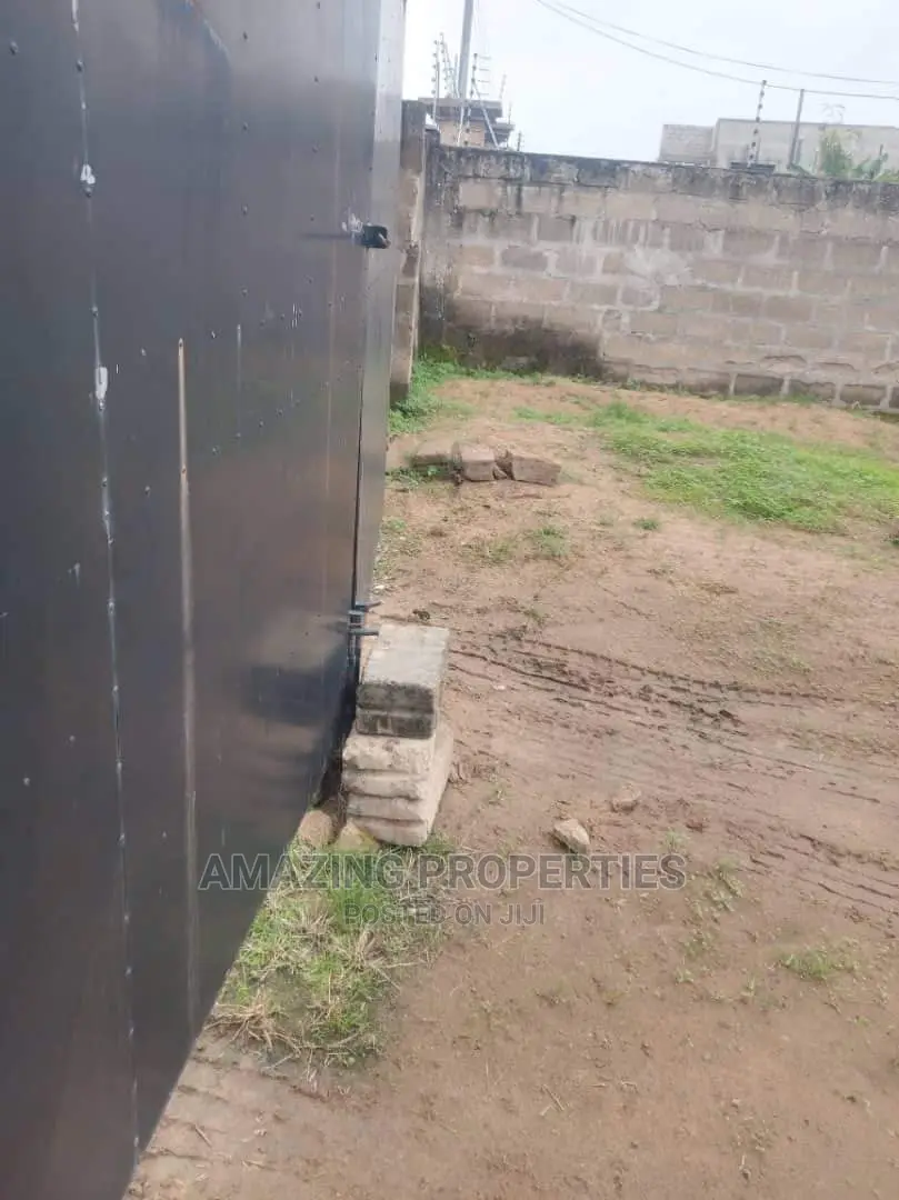 4plots for Sale at Cantonment 650.000 USD Per Plot in Airport Residential Area