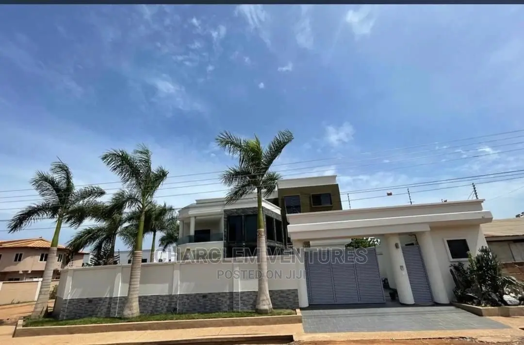 4bdrm Duplex in Priscilla Agent, East Legon for Sale in East Legon