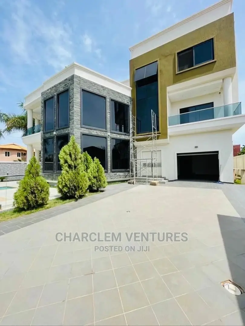 4bdrm Duplex in Priscilla Agent, East Legon for Sale in East Legon