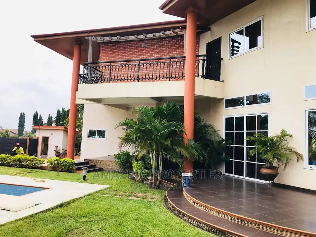 5bdrm House in Adjiringanor, Adjiriganor for Sale in Adjiriganor