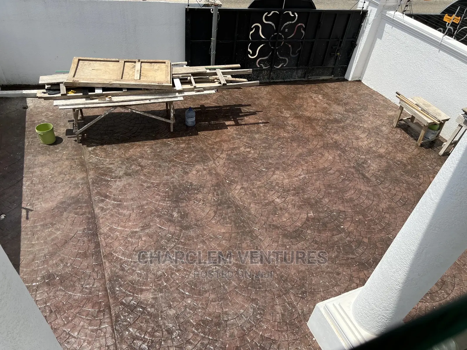 4bdrm Duplex in Accra Metropolitan for Sale in Accra Metropolitan