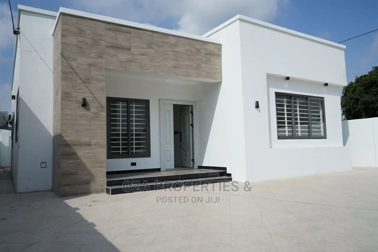 3bdrm House in Baatsona Total for sale in Baatsona Total