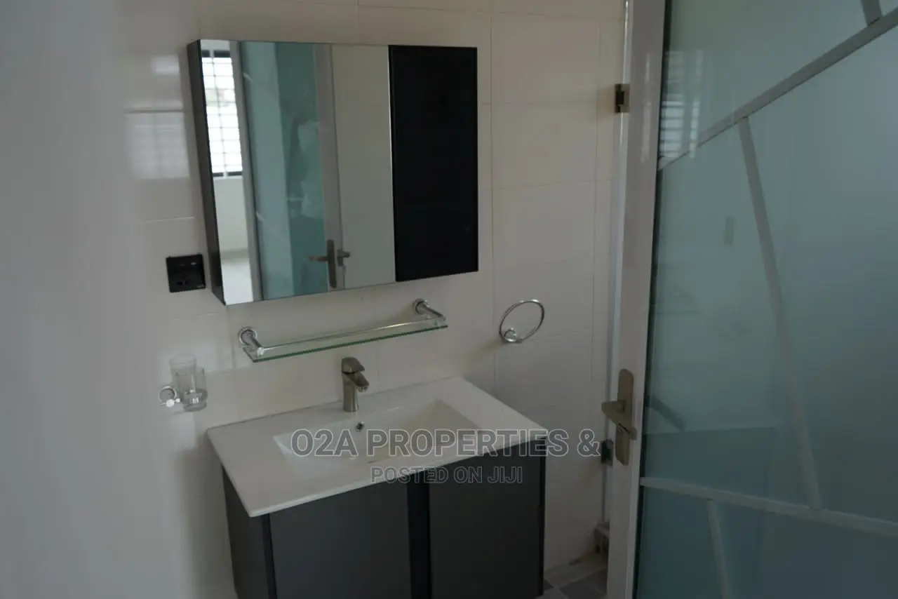 3bdrm House in Baatsona Total for sale in Baatsona Total