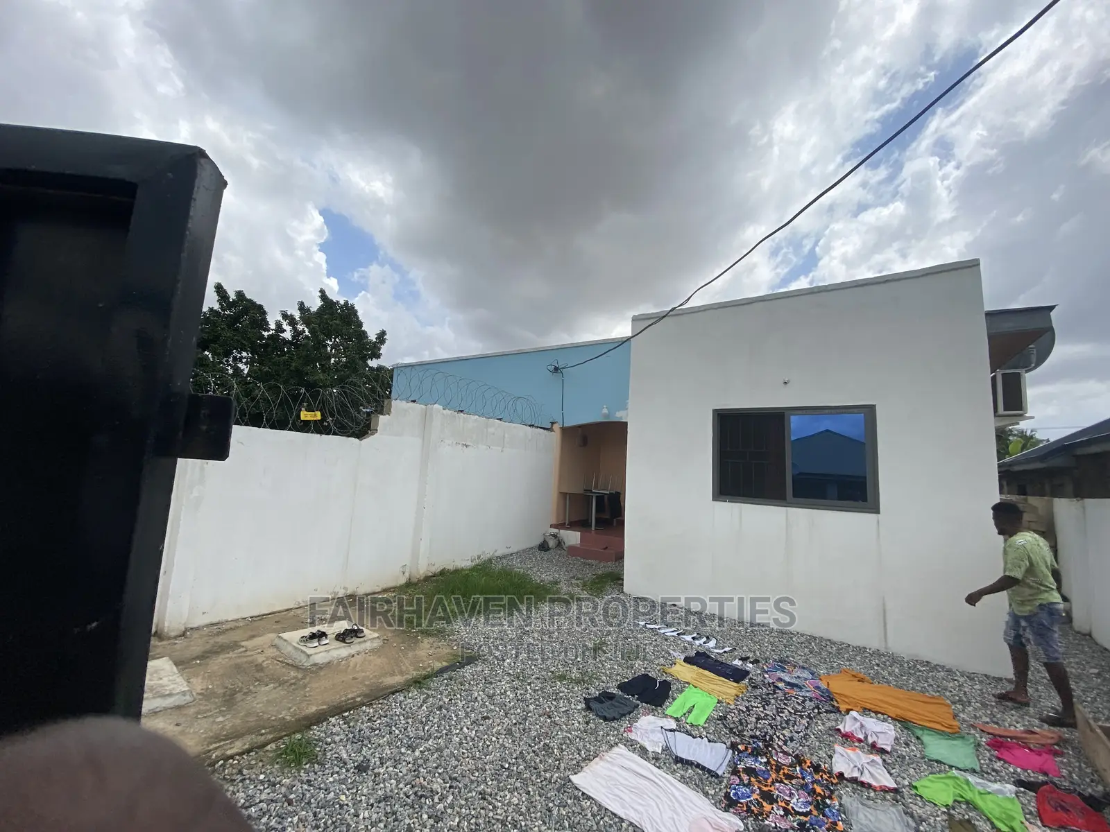 2bdrm House in Ofankor - Barrier for sale in Ofankor