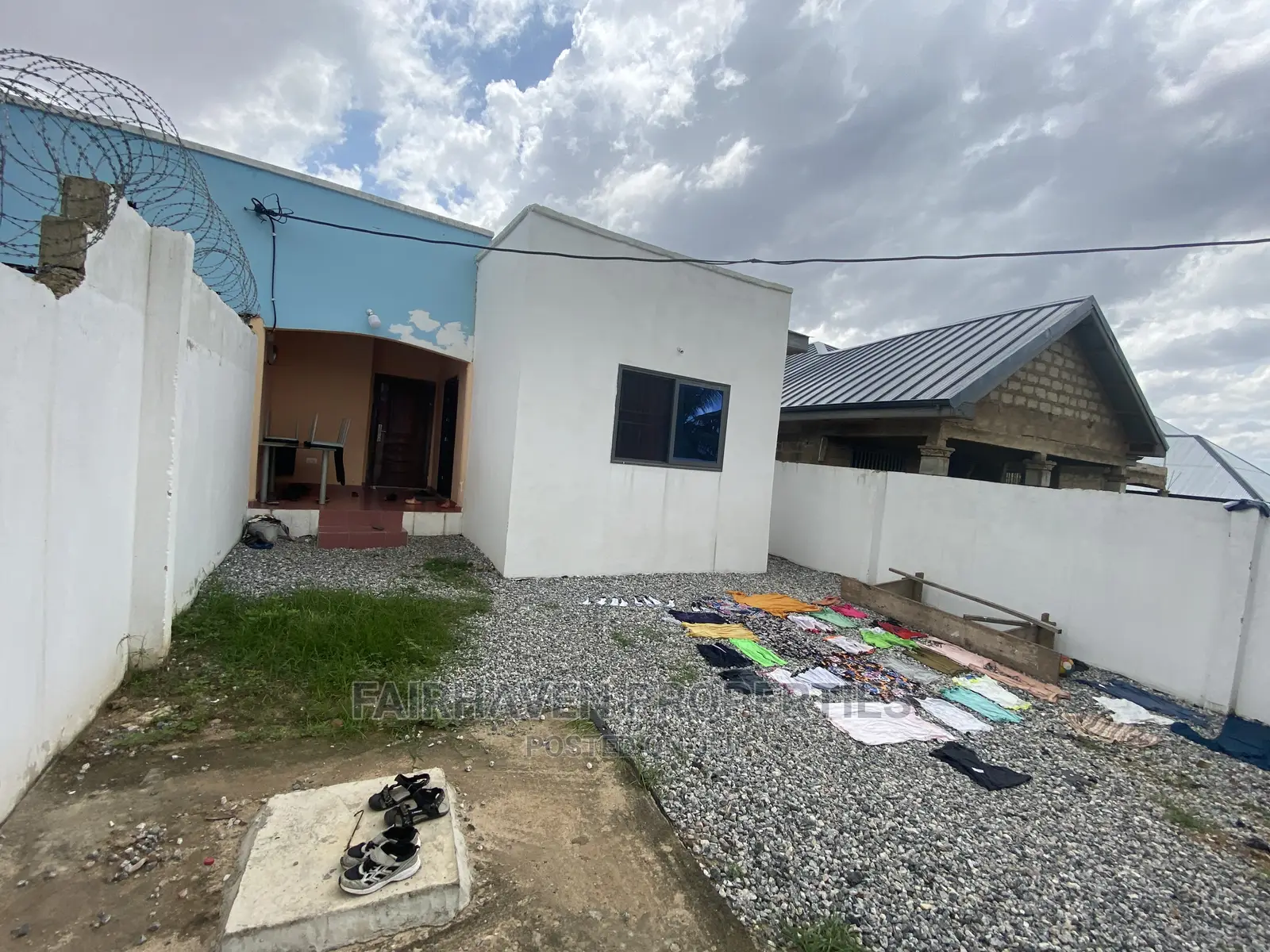 2bdrm House in Ofankor - Barrier for sale in Ofankor