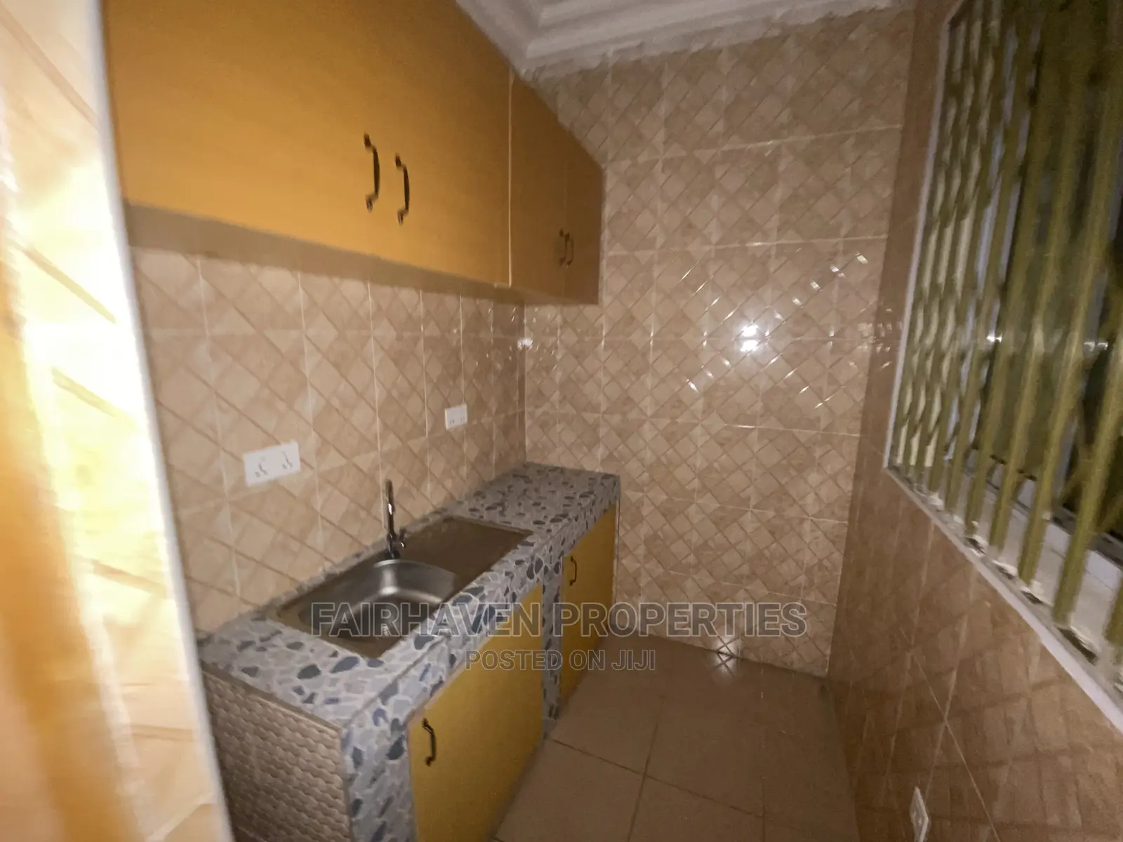 1bdrm Apartment in Tseaddo, Burma Camp for Rent in Burma Camp