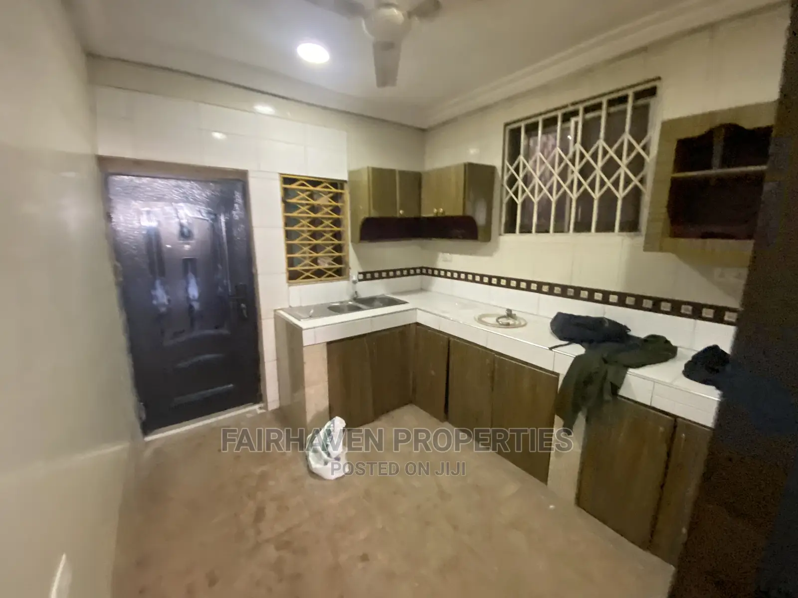 2bdrm Apartment in Tseaddo, Airport Residential Area for Rent in Airport Residential Area