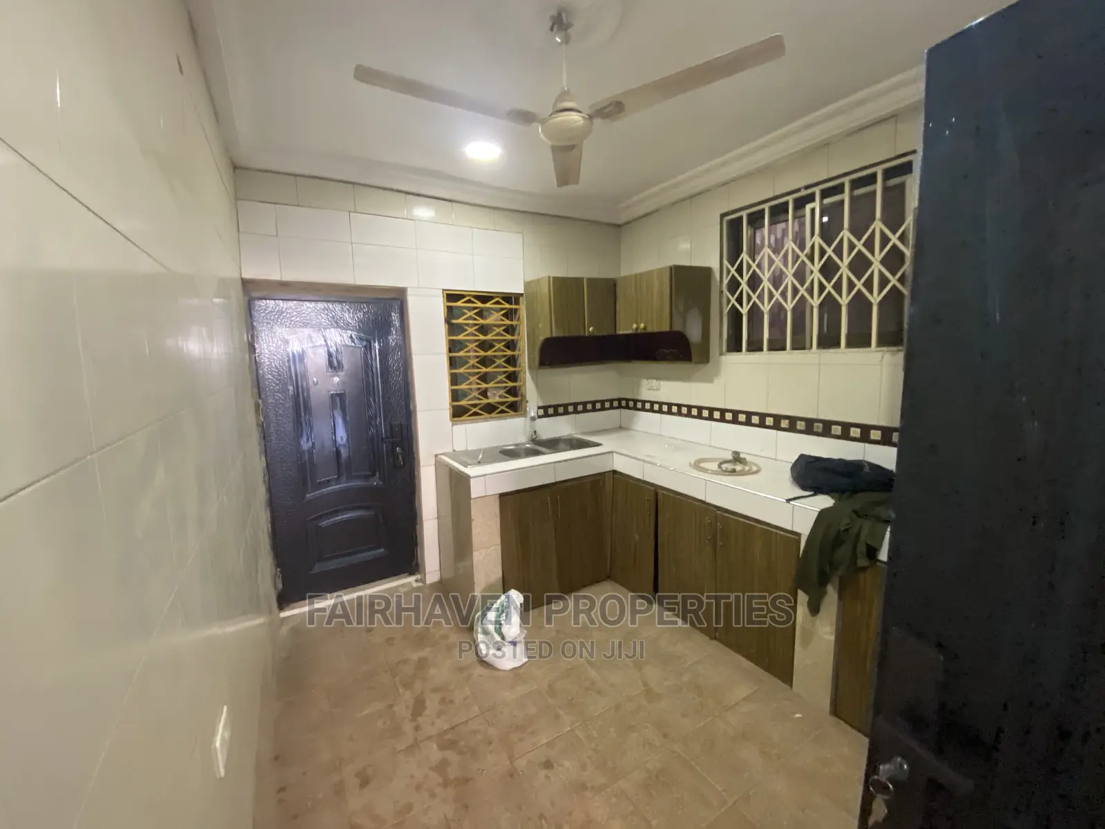 2bdrm Apartment in Tseaddo, Airport Residential Area for Rent in Airport Residential Area