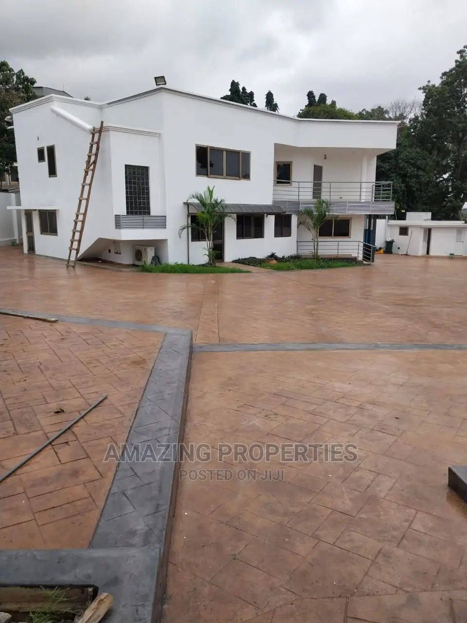 Office Space for Rent at Airport in Airport Residential Area