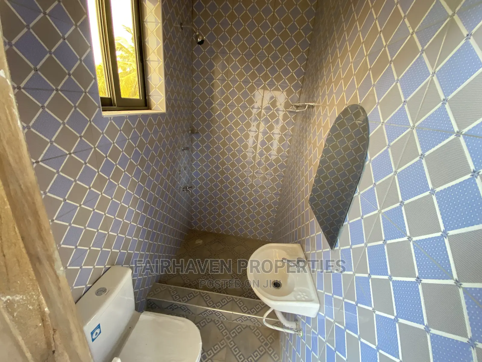 1bdrm Apartment in Tseaddo, Labadi for rent in Labadi