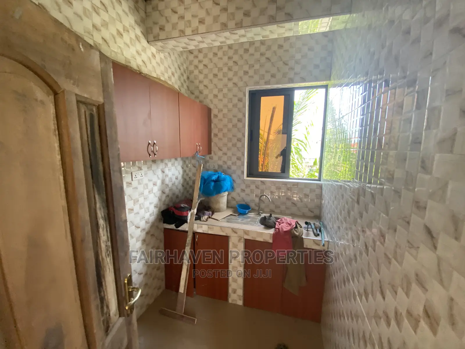1bdrm Apartment in Tseaddo, Labadi for rent in Labadi