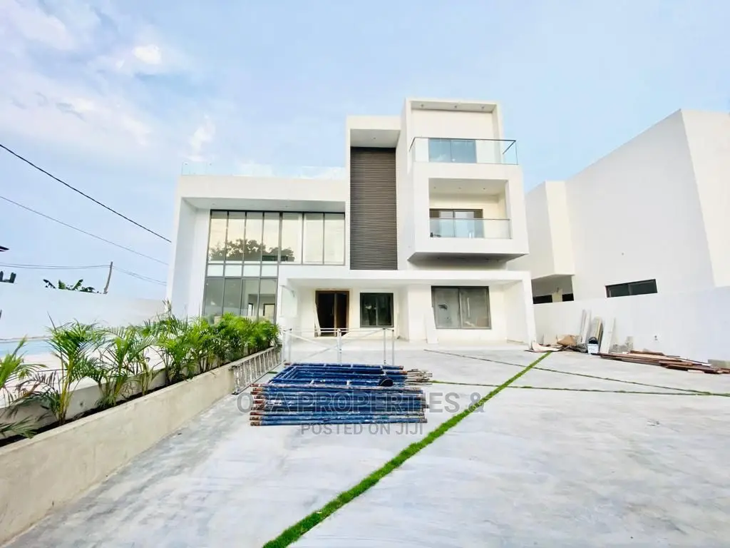 5bdrm House in American House for Sale in American House