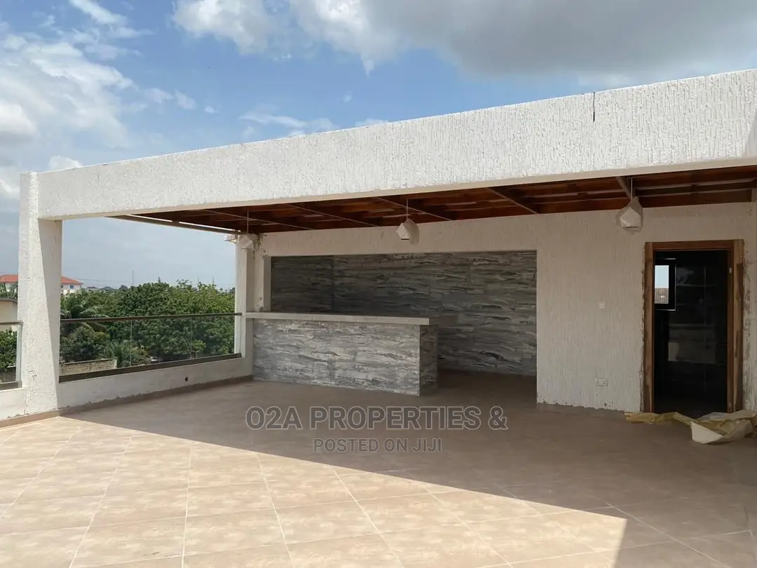 5bdrm House in American House for Sale in American House