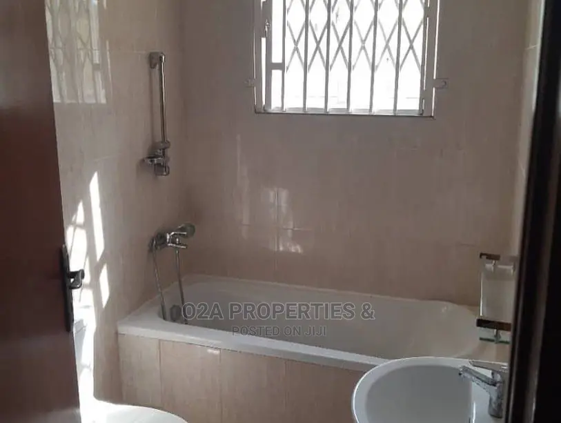 4bdrm House in Tseaddo for Sale in Tseaddo