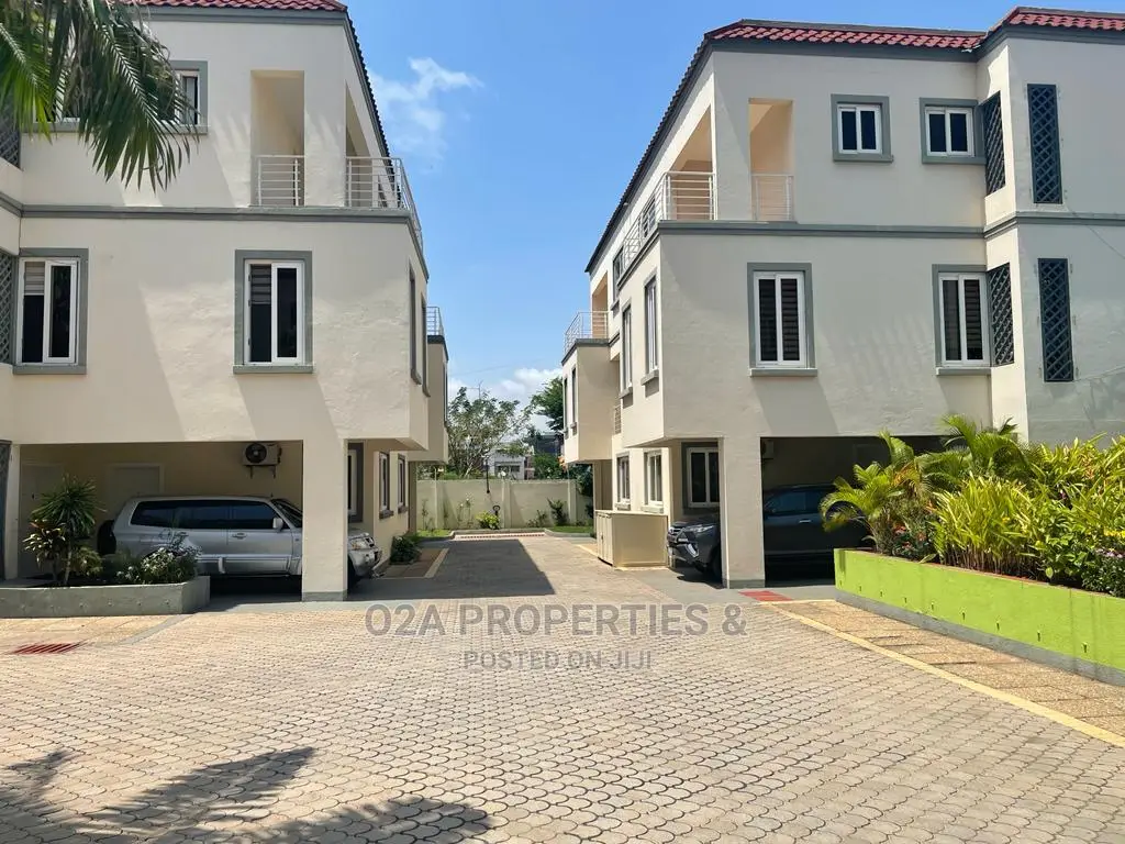 Furnished 4bdrm House in Hospital Area for Rent in Hospital Area