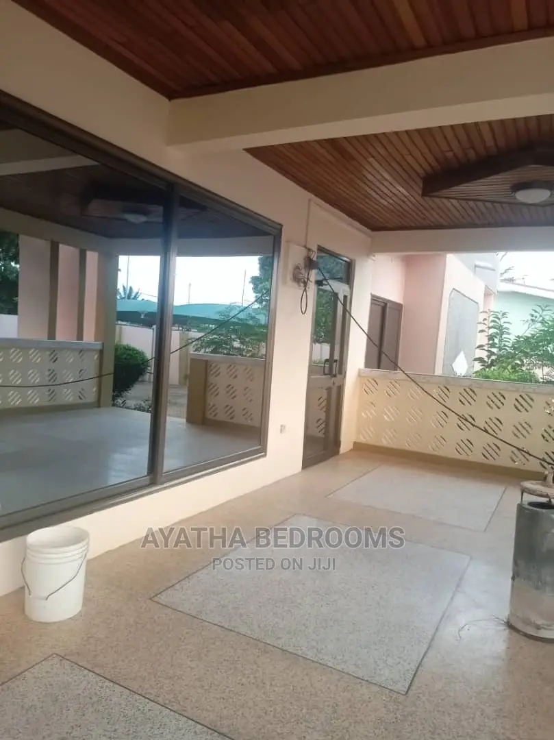 5bdrm House in Ayathar Bedroom, Teshie for Rent in Teshie