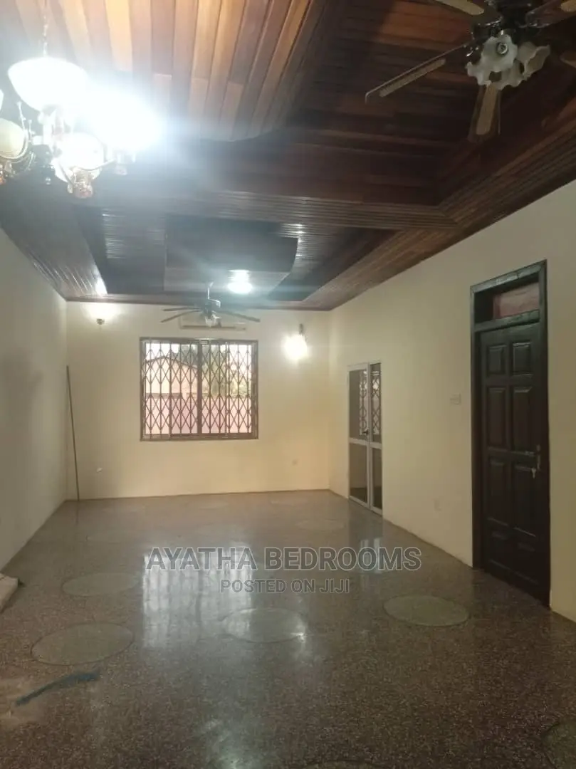 5bdrm House in Ayathar Bedroom, Teshie for Rent in Teshie